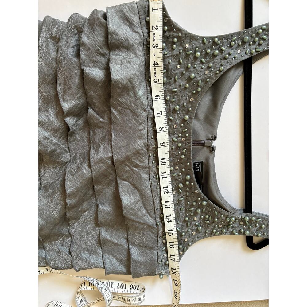 Jessica Howard size 12 special occasion dress in silver-gray - Picture 8 of 10